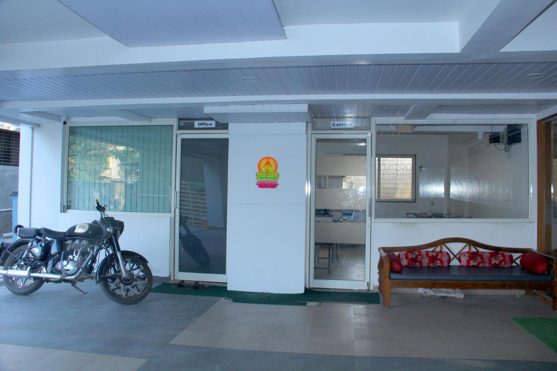 Hotel Ambai Executive Tuljapur Exterior foto